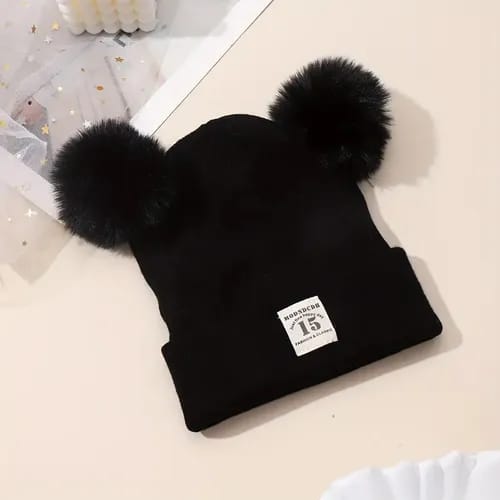 Gorro con tela de hilo acrílico